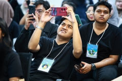 585874960_1252868280208407_1466527706200489187_n