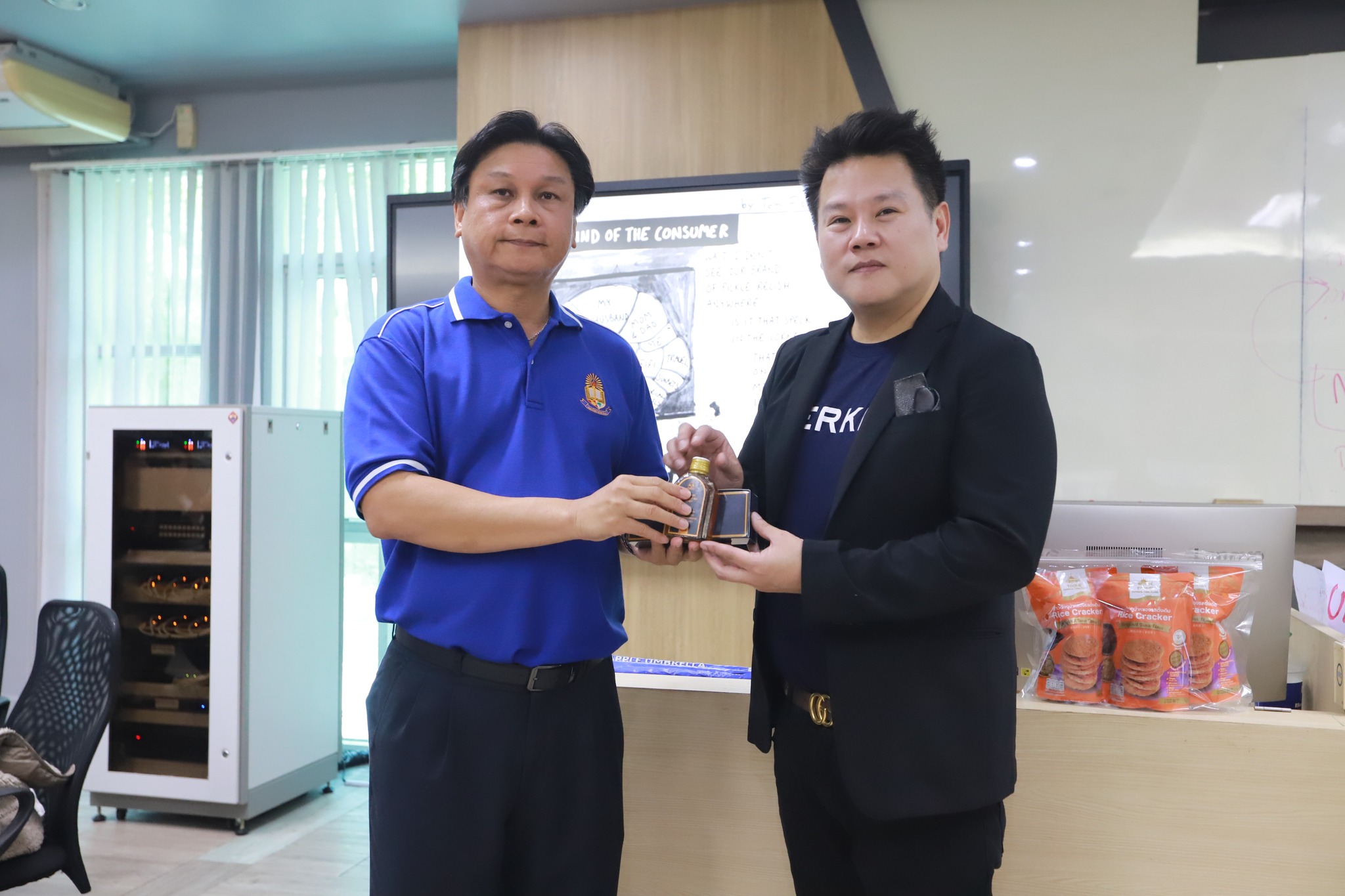 ประมวลภาพบรรยากาศ การเรียน #วันที่2  หลักสูตร “การยกระดับทักษะการสร้างแบรนด์ดิจิทัลอย่างสร้างสรรค์
