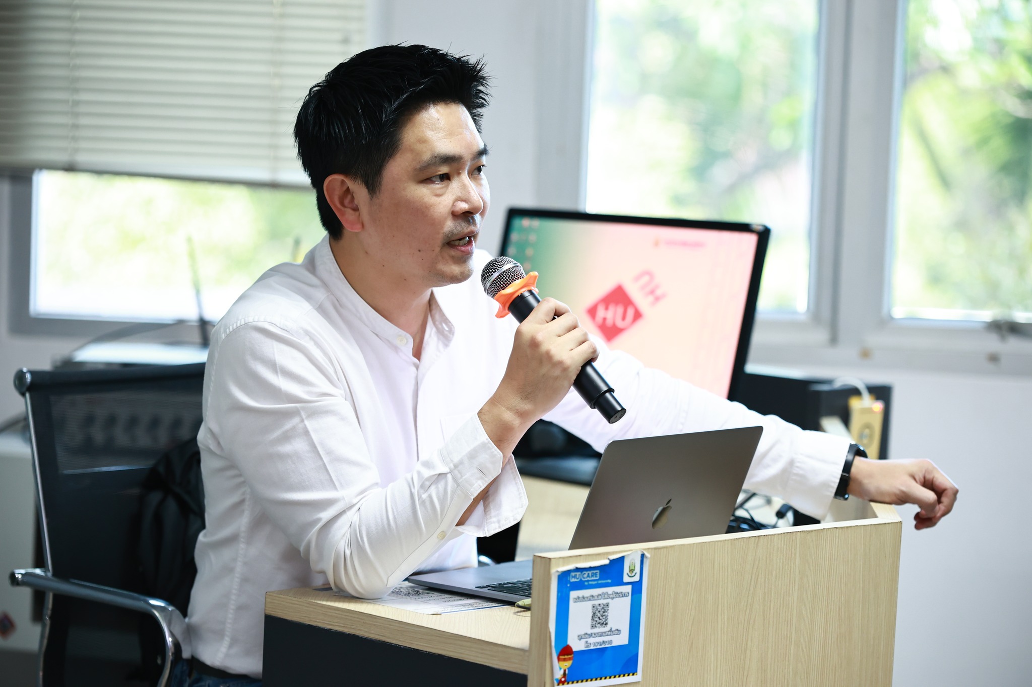 โครงการเข้าพบที่ปรึกษา Digital Marketing ครั้งที่ 4 โดยมี ดร.ธารพรรษ สัตยารักษ์ รองอธิการบดีฝ่ายบริหาร คณาจารย์ และบุคลากร เข้าร่วมในโครงการ